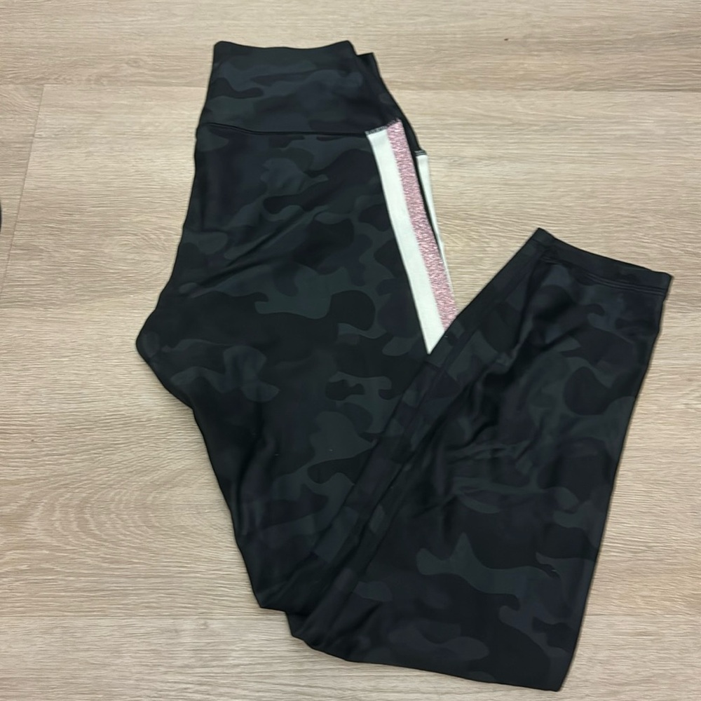 Spiritual gangster, camo leggings, medium